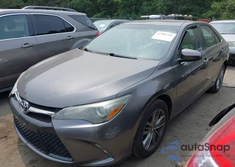 2015 Toyota Camry Se z USA, uszkodzony, nr VIN 4T1BF1FK7FU079301
